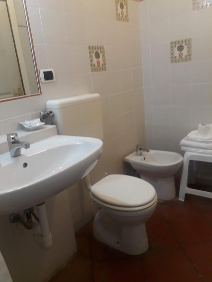 ולקרוסיה Agriturismo Terre Di Mare Bordighera מראה חיצוני תמונה
