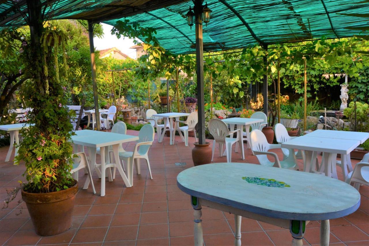 ולקרוסיה Agriturismo Terre Di Mare Bordighera מראה חיצוני תמונה